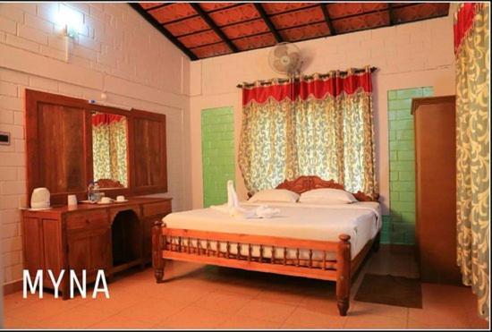 Emarald Wild West Hotel Sultan Bathery Buitenkant foto